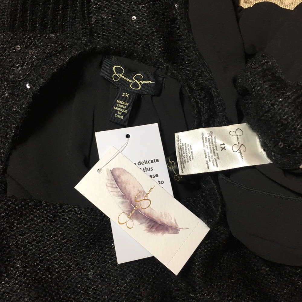 JESSICA SIMPSON LONG SLEEVE SHOULDER CUT OUT TOP, BLACK,‎ SIZE 1X (NWT) - Picture 4 of 5
